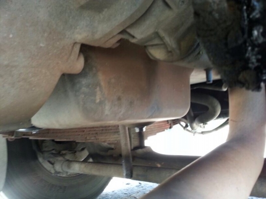 รถอีซูซุ 10 ล้อ ตู้เย็น 230 แรงม้า. ปี 50 สนใจติดต่อ 081 - 6079515 รถอีซูซุ 10 ล้อ ตู้เย็น 230 แรงม้า. ปี 50 สนใจติดต่อ 081 - 6079515