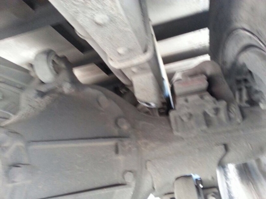 รถอีซูซุ 10 ล้อ ตู้เย็น 230 แรงม้า. ปี 50 สนใจติดต่อ 081 - 6079515 รถอีซูซุ 10 ล้อ ตู้เย็น 230 แรงม้า. ปี 50 สนใจติดต่อ 081 - 6079515