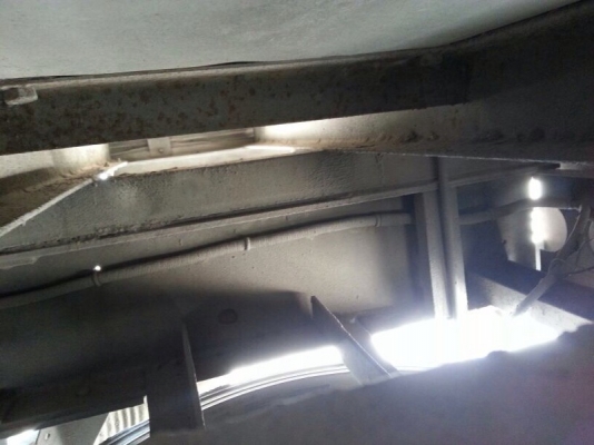 รถอีซูซุ 10 ล้อ ตู้เย็น 230 แรงม้า. ปี 50 สนใจติดต่อ 081 - 6079515 รถอีซูซุ 10 ล้อ ตู้เย็น 230 แรงม้า. ปี 50 สนใจติดต่อ 081 - 6079515