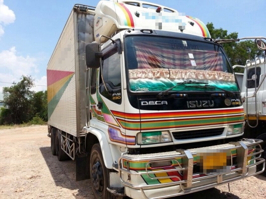 รถอีซูซุ 10 ล้อ ตู้เย็น 230 แรงม้า. ปี 50 สนใจติดต่อ 081 - 6079515 รถอีซูซุ 10 ล้อ ตู้เย็น 230 แรงม้า. ปี 50 สนใจติดต่อ 081 - 6079515