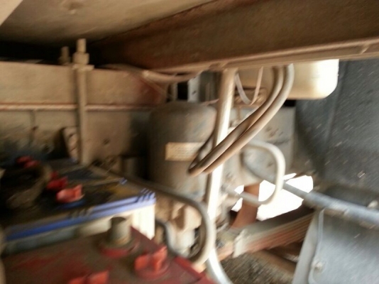 รถอีซูซุ 10 ล้อ ตู้เย็น 230 แรงม้า. ปี 50 สนใจติดต่อ 081 - 6079515 รถอีซูซุ 10 ล้อ ตู้เย็น 230 แรงม้า. ปี 50 สนใจติดต่อ 081 - 6079515