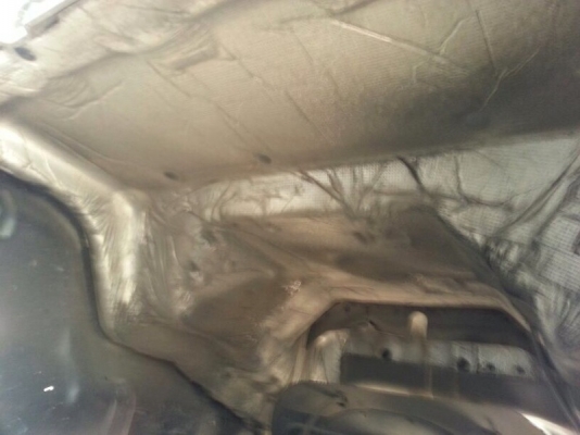 รถอีซูซุ 10 ล้อ ตู้เย็น 230 แรงม้า. ปี 50  สนใจติดต่อ 081 - 6079515