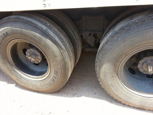 รถอีซูซุ 10 ล้อ ตู้เย็น 230 แรงม้า. ปี 50 สนใจติดต่อ 081 - 6079515 รถอีซูซุ 10 ล้อ ตู้เย็น 230 แรงม้า. ปี 50 สนใจติดต่อ 081 - 6079515