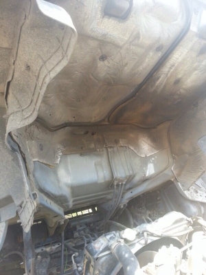 รถอีซูซุ 6 ล้อ ตู้แห้ง  130 แรงม้า. ปี 46  สนใจติดต่อ 081 - 6079515