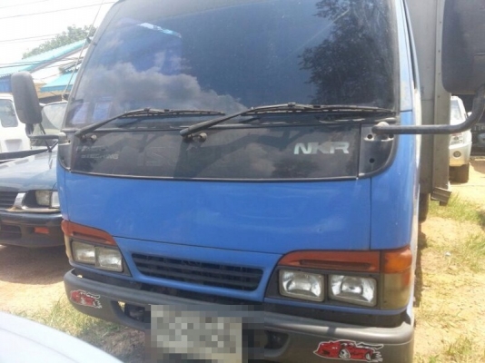 รถอีซูซุ 6 ล้อ ตู้แห้ง  130 แรงม้า. ปี 46  สนใจติดต่อ 081 - 6079515