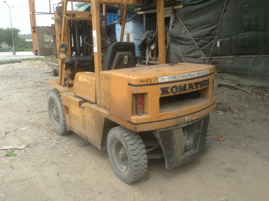 ขายรถยก KOMATSU FD35-4 ยกสูง4.50เมตร เสา3 ท่อนเข้าตู้ไม่ติดหลังคา งายาว