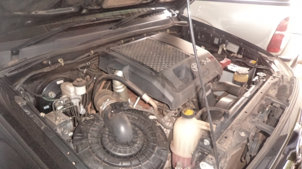 TOYOTA, HILUX VIGO 3.0 E DOUBLE CAB PRERUNNER (ABS) โฉม DOUBLE CAB สีดำ