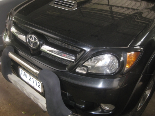 TOYOTA, HILUX VIGO 3.0 E DOUBLE CAB PRERUNNER (ABS) โฉม DOUBLE CAB สีดำ