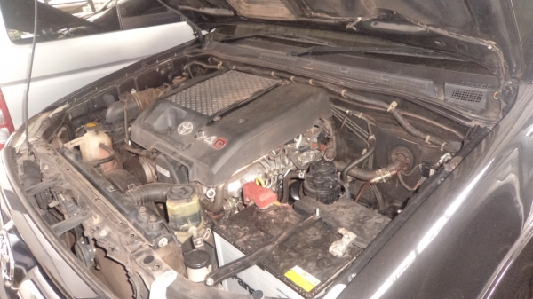 TOYOTA, HILUX VIGO 3.0 E DOUBLE CAB PRERUNNER (ABS) โฉม DOUBLE CAB สีดำ