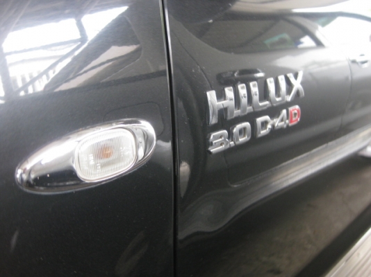 TOYOTA, HILUX VIGO 3.0 E DOUBLE CAB PRERUNNER (ABS) โฉม DOUBLE CAB สีดำ