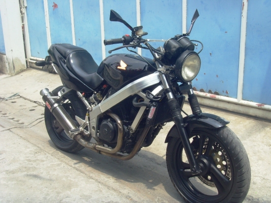 ขายด่วน  Honda bros650cc ปี94 ทะเบียนแท้พร้อมโอน ภาษีไม่ขาดต่อ 67000