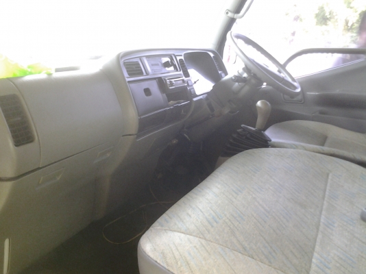 ขายมิตซูบิชิแคนเตอร์สีล้อไม่ติดเวลาป้ายเขียวปี2554