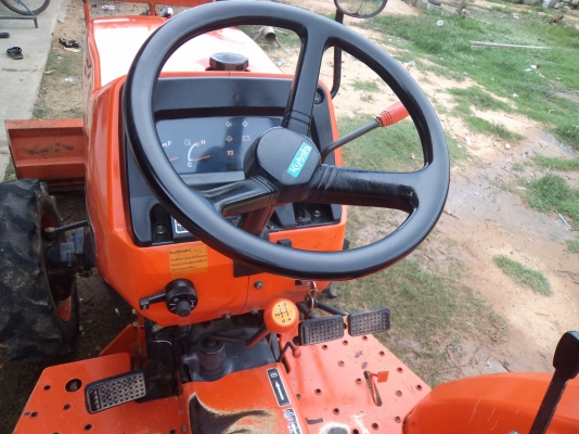 ขาย รถไถคูโบต้า28แรง2เพลาอุปกรครบ สภาพสวยๆพร้อมใช้งานคับ