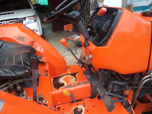 ขาย รถไถคูโบต้า28แรง2เพลาอุปกรครบ สภาพสวยๆพร้อมใช้งานคับ