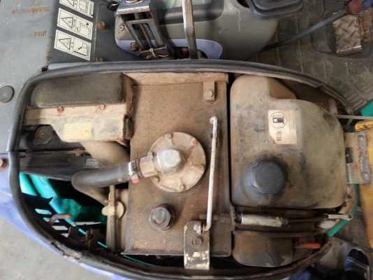 KOMATSU PC30MR-1 10299