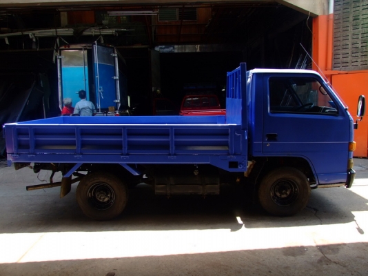 ต้องการขาย Isuzu NKR 4 ล้อกลางไม่ติิดเวลา ต้องการขาย Isuzu NKR 4 ล้อกลางไม่ติิดเวลา
