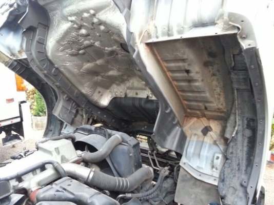 รถฮีโน่ 6 ล้อ ตู้แห้ง 175 แรงม้า ปี 54  สนใจติดต่อ 081 - 6079515