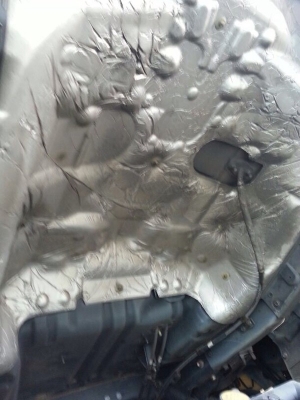 รถฮีโน่ 6 ล้อ ตู้แห้ง 175 แรงม้า ปี 54  สนใจติดต่อ 081 - 6079515