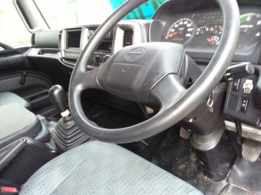 รถฮีโน่ 6 ล้อ ตู้แห้ง 175 แรงม้า ปี 54  สนใจติดต่อ 081 - 6079515