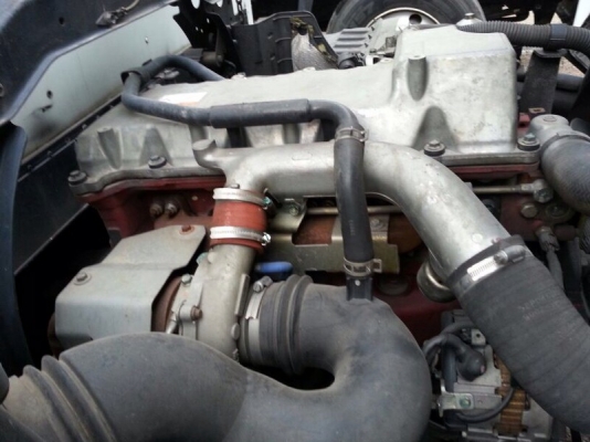 รถฮีโน่ 6 ล้อ ตู้แห้ง 175 แรงม้า ปี 54  สนใจติดต่อ 081 - 6079515