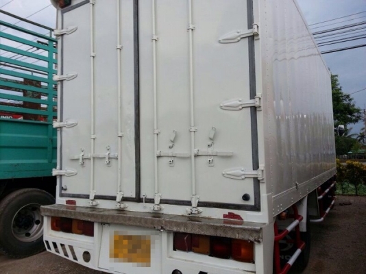 รถฮีโน่ 6 ล้อ ตู้แห้ง 175 แรงม้า ปี 54  สนใจติดต่อ 081 - 6079515