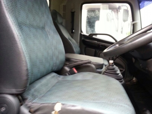 รถฮีโน่ 6 ล้อ ตู้แห้ง 175 แรงม้า ปี 54  สนใจติดต่อ 081 - 6079515