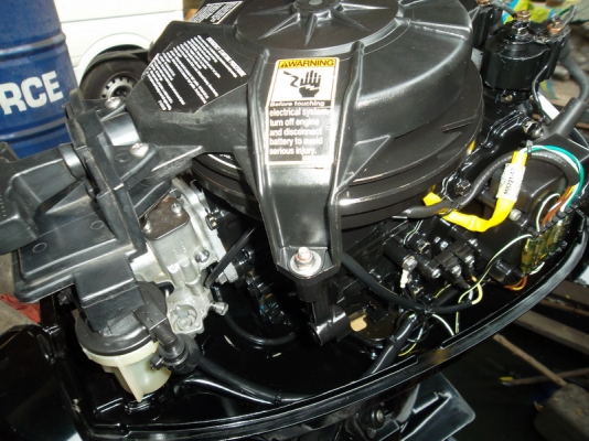 เครื่องเรือ mercury seapro 15 hp หางสั้นสวยๆ