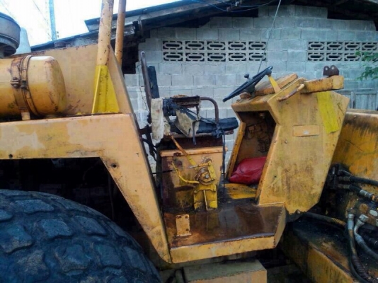 ขาย รถบด CAT เพลาเดียว 10 ตัน. / รถกรีต CAT 12F   ( ขายคู่ )   สนใจติดต่อ 081 - 6079515