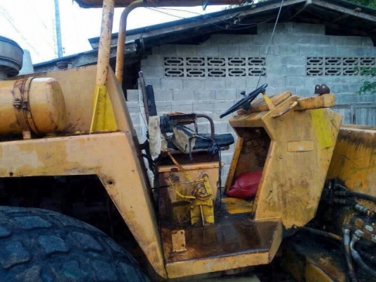 ขาย รถบด CAT เพลาเดียว 10 ตัน. / รถกรีต CAT 12F   ( ขายคู่ )   สนใจติดต่อ 081 - 6079515