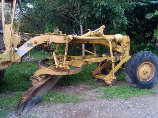 ขาย รถบด CAT เพลาเดียว 10 ตัน. / รถกรีต CAT 12F   ( ขายคู่ )   สนใจติดต่อ 081 - 6079515