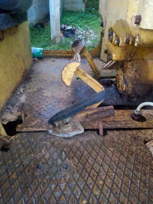 ขาย รถบด CAT เพลาเดียว 10 ตัน. / รถกรีต CAT 12F   ( ขายคู่ )   สนใจติดต่อ 081 - 6079515