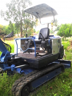 รถแบคโฮ MM35B มีเล่มทะเบียน ไฟแนนซ์ให้ 150,000