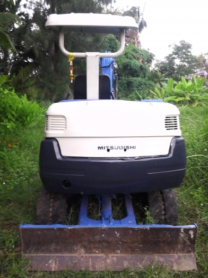 รถแบคโฮ MM35B มีเล่มทะเบียน ไฟแนนซ์ให้ 150,000