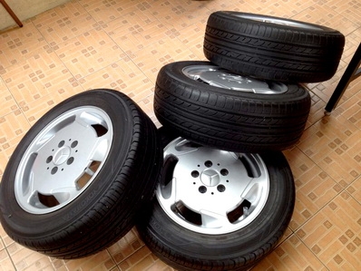 ยาง 15 นิ้ว DUNLOP 185-60-15 ปี 2011 สภาพสวย ตจว ส่งได้ครับ