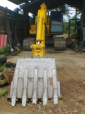 ขอบคุณ www.truck2hand.com ครับ