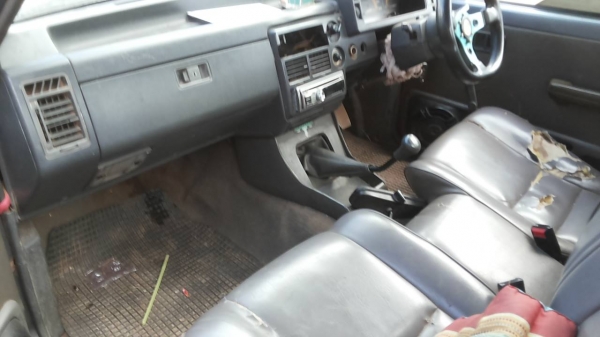 ***ขายแล้วครับขอบคุณ Truck2hand ขายกระบะตอนเดียว FORD 2.5เครื่องมังกรดำ ยอดนิยม ปี34/91 เครื่องเดิมเกียร์เดิม เครื่องแน่นๆ แรงๆ ประหยัด เกียร์ดีไม่หลุด ช่วงล่างดี คัสซีดี มีตำหนินิดหน่อย ตามดบ้าง พื้นปูกระบะ ภายในเก๋งสวย คอนโซลครบ พ.ธรรมดา แอร์มีระบบ สีสั ***ขายแล้วครับขอบคุณ Truck2hand ขายกระบะตอนเดียว FORD 2.5เครื่องมังกรดำ ยอดนิยม ปี34/91 เครื่องเดิมเกียร์เดิม เครื่องแน่นๆ แรงๆ ประหยัด เกียร์ดีไม่หลุด ช่วงล่างดี คัสซีดี มีตำหนินิดหน่อย ตามดบ้าง พื้นปูกระบะ ภายในเก๋งสวย คอนโซลครบ พ.ธรรมดา แอร์มีระบบ สีสั