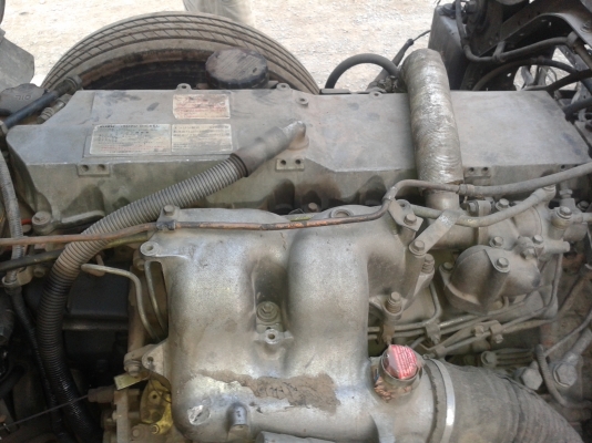 สิบล้อน้ำมัน เพลาเดียว ตามสภาพครับ