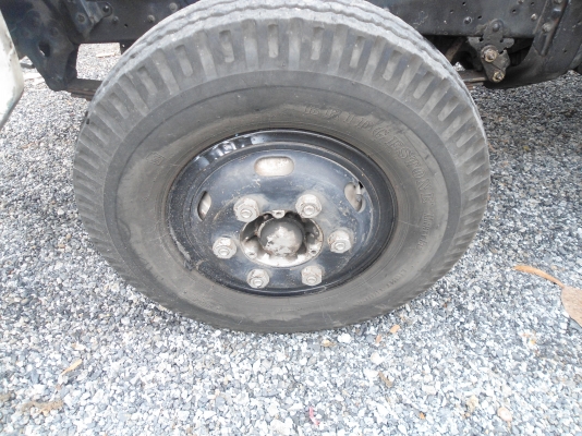 ขายรถ HINO  สิีขาว  ลดเเล้ว 630.000 บาท