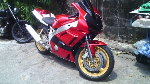 ขาย Fzr400 ทะเบียนแท้