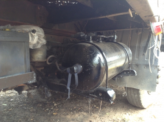 ขาย 10 ล้อ เพลาเดียวกระบะเหล็ก FUSO FN517M-A เครื่อง 6D16 195 แรงม้า คัสซีสวยตลอดเส้น เบรคทิฟฟี่ เก๋งสวยไม่ผุ มีชุดแอร์ครบ ทะเบียนเต็มพร้อมโอน