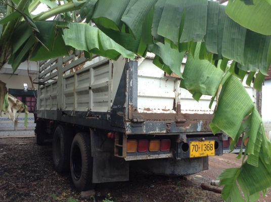 ขาย 10 ล้อ เพลาเดียวกระบะเหล็ก FUSO FN517M-A เครื่อง 6D16 195 แรงม้า คัสซีสวยตลอดเส้น เบรคทิฟฟี่ เก๋งสวยไม่ผุ มีชุดแอร์ครบ ทะเบียนเต็มพร้อมโอน