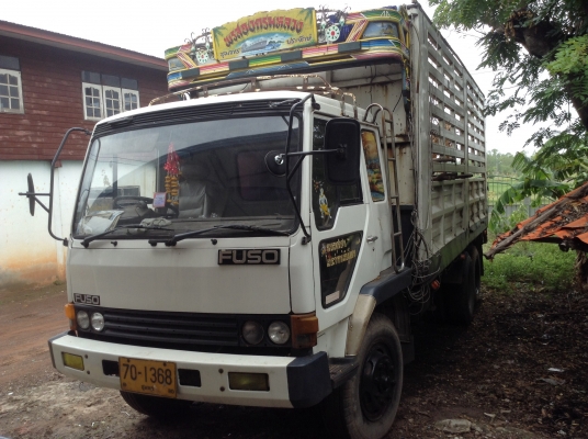 ขาย 10 ล้อ เพลาเดียวกระบะเหล็ก FUSO FN517M-A เครื่อง 6D16 195 แรงม้า คัสซีสวยตลอดเส้น เบรคทิฟฟี่ เก๋งสวยไม่ผุ มีชุดแอร์ครบ ทะเบียนเต็มพร้อมโอน