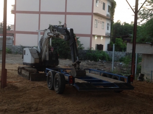 ขายด่วน  u40. สภาพดีพร้อมทำงานราคาไม่แพงราคารวมถรลากแล้ว