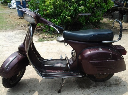 ขาย vespa sprint P หัวเหลียม อิตารี ราคา29,900 บาทครับ เครื่องทำใหม่ครับ สวยๆ สนใจ 0826336557 โป้งครับ รับเทรินทุกรุ่นครับ