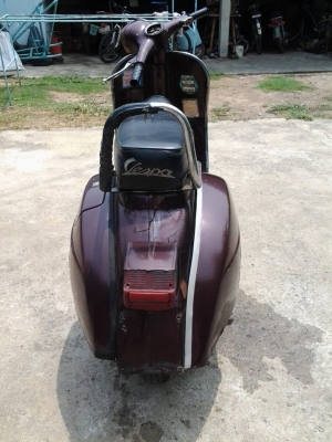 ขาย vespa sprint P หัวเหลียม อิตารี ราคา29,900 บาทครับ เครื่องทำใหม่ครับ สวยๆ สนใจ 0826336557 โป้งครับ รับเทรินทุกรุ่นครับ