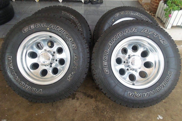 **คุณมานพ จ.สระแก้วจองแล้ว**หยดน้ำ15x8 ET0 พร้อมยาง YOKOHAMA 235/75/R15 ปี13