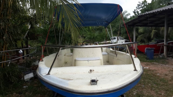 ขายเรือเร็ว และ เครื่องเรือยามาฮ่า 115 แรง ขายเรือเร็ว และ เครื่องเรือยามาฮ่า 115 แรง