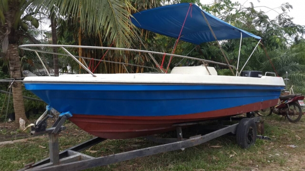 ขายเรือเร็ว และ เครื่องเรือยามาฮ่า 115 แรง ขายเรือเร็ว และ เครื่องเรือยามาฮ่า 115 แรง