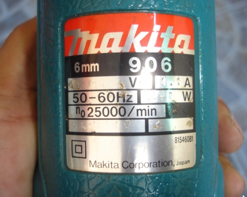 ขายเครื่องเจียรคอยาว Makita รุ่น 906 แกน6mm(240w.)