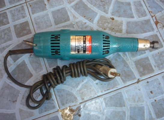 ขายเครื่องเจียรคอยาว Makita รุ่น 906 แกน6mm(240w.)